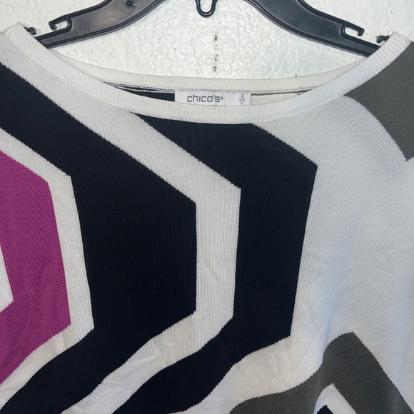 Chico's Geometric Intarsia Knit Top Short Sleeve Boat Neck Navy Magenta Size 2 L - Picture 6 of 9